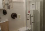 douche-chambre double-hotel carcassonne-hotel astoria